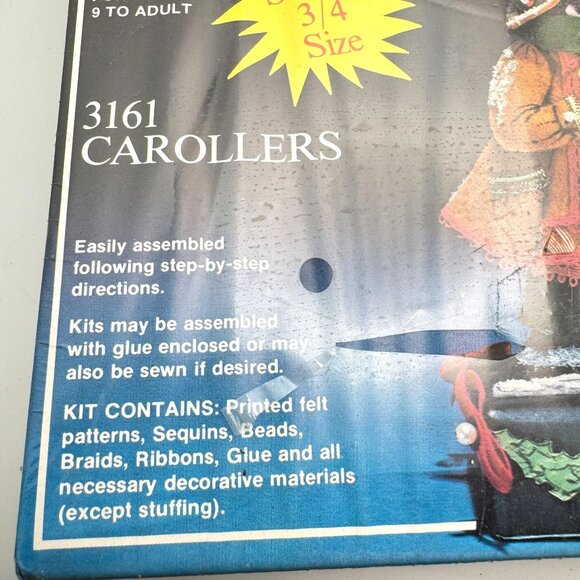 Vintage NOS Christmas Felt Centerpiece Kit 3161 Carolers Holiday Craft Set By Ho - Picture 4 of 7